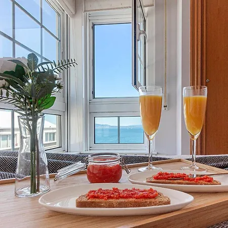 Apartment San Amaro 2 By Thebluewaveapartmets Com A Coruna